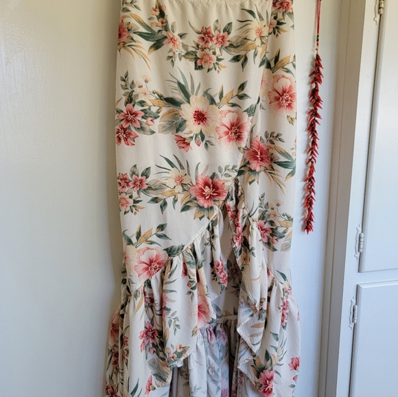 American Eagle Floral Maxi Skirt with Ruffle Hem & Matching Top - Picture 6 of 10